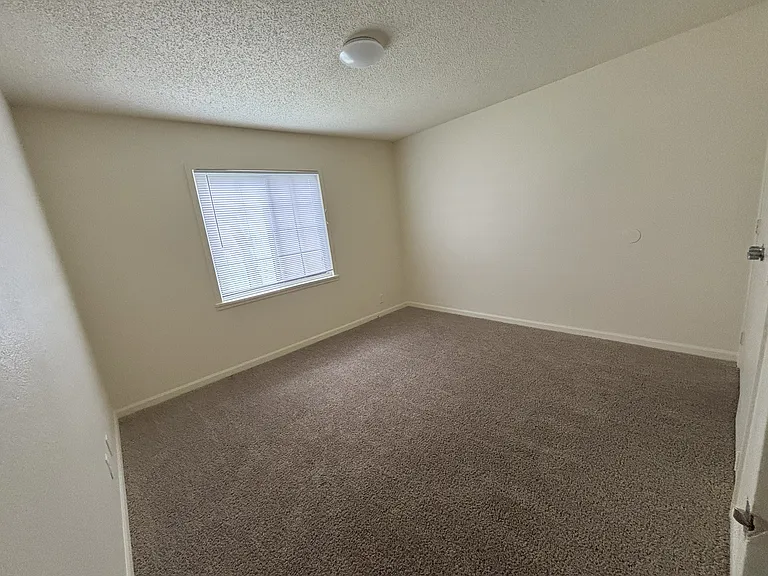 Ridgeview Heights — Photo 24