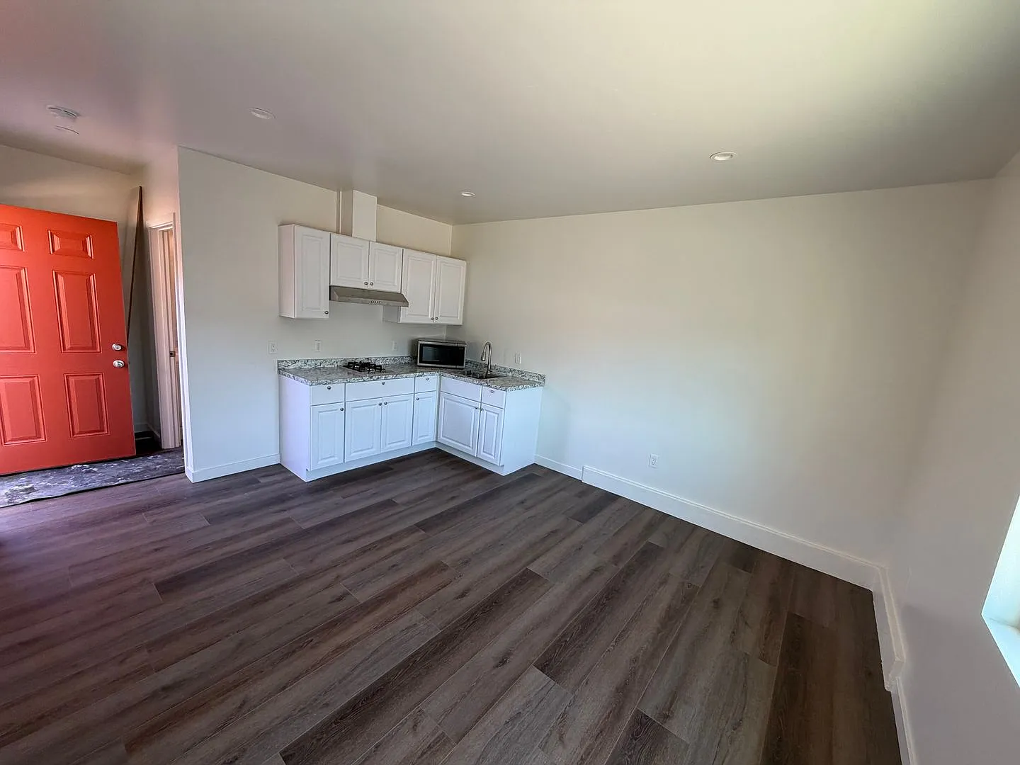 4813 Almaguer Avenue #B — Photo 2
