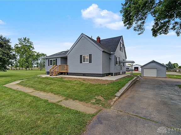 3rd image of 7195 Singer Rd