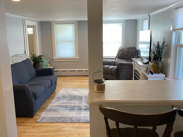 19 Lenox Rd — Photo 9