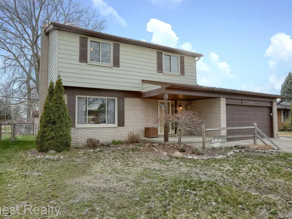 29305 W Nottingham Cir, Warren, MI 48092