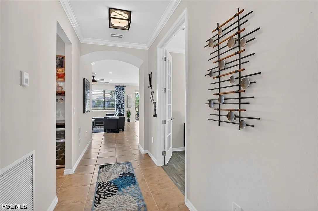 2 bed, 2.0 bath, 1685 sqft, $4,000 — Photo 3