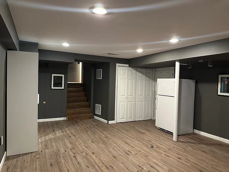 2702 Hughes Rd — Photo 2