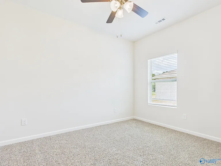 1325 Eidson St — Photo 25