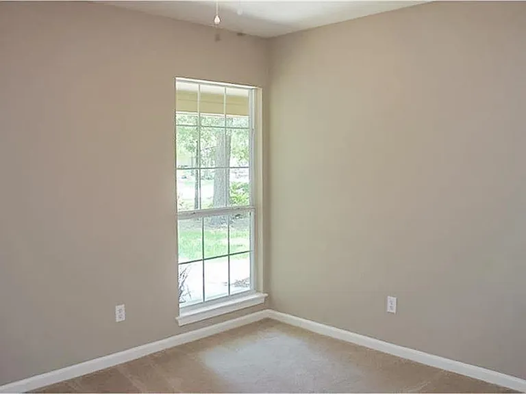 13 Blue Fox Rd — Photo 12