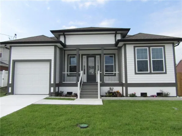 3641 Edgewood Ct, Westwego, LA 70094