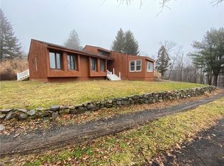 25 Canterbury Rd, Fort Montgomery, NY 10922