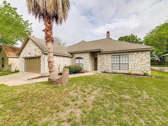 2nd image of 408 Applewood Dr