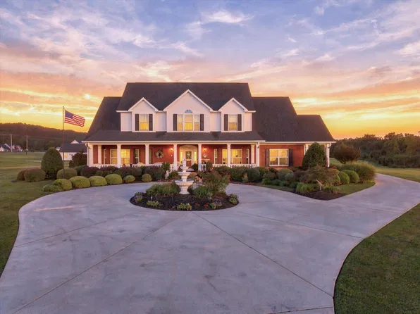 417 Twin Cedars Rd, Rock Spring, GA 30739