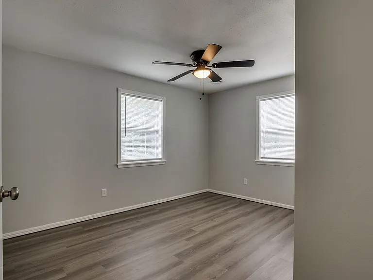 3628 Firethorn Dr — Photo 24