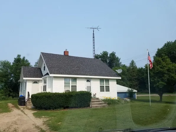 2845 S Oceana Dr, Shelby, MI 49455