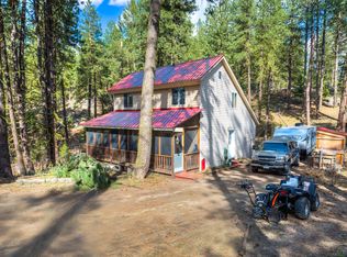 29 Robbins Dr, Cascade, ID 83611