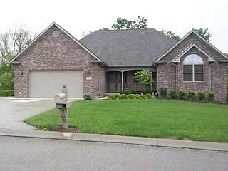 757 E Lincoln Trl photo 1