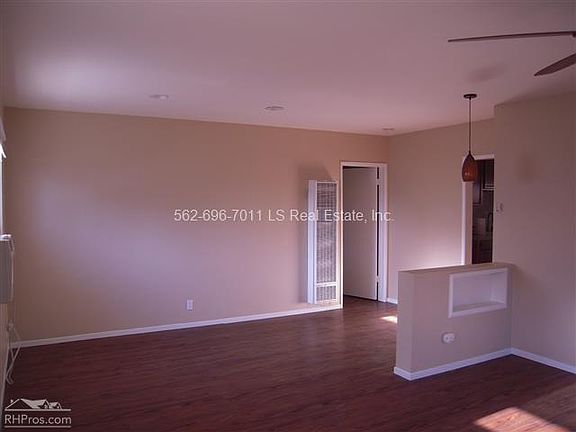 4th image of 6214 Comstock Ave