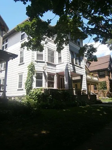 920 Spaight St Photo 1