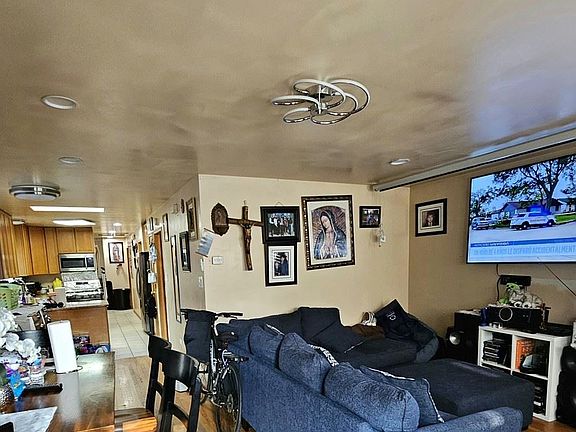 3rd image of 2429 S Christiana Ave