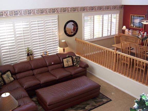 Open and Airy Floorplan!