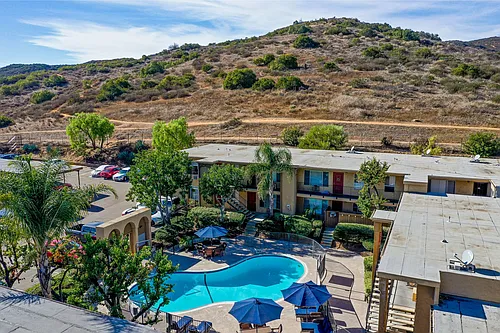 Parkview Poway Apartments Photo 1