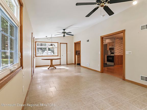 4th image of 1340 New Brunswick Avenue