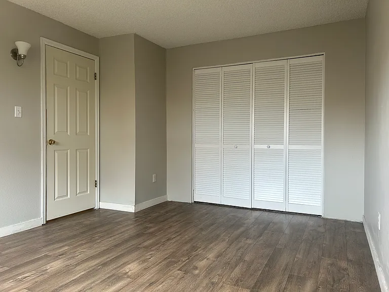 751 W Prentice Ave #303B — Photo 11