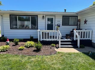 1224 Commercial St, Sycamore, IL 60178