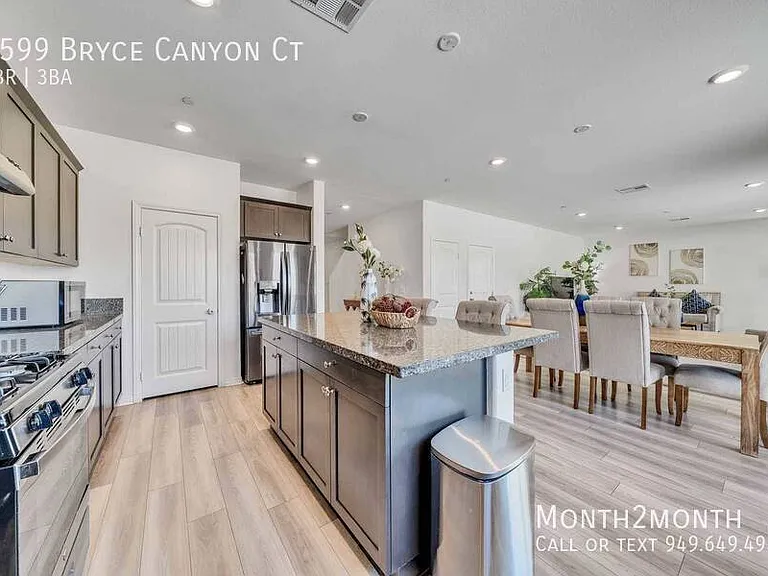6599 Bryce Canyon Ct — Photo 12