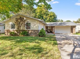 2229 Trowbridge Rd, Springfield, IL 62703