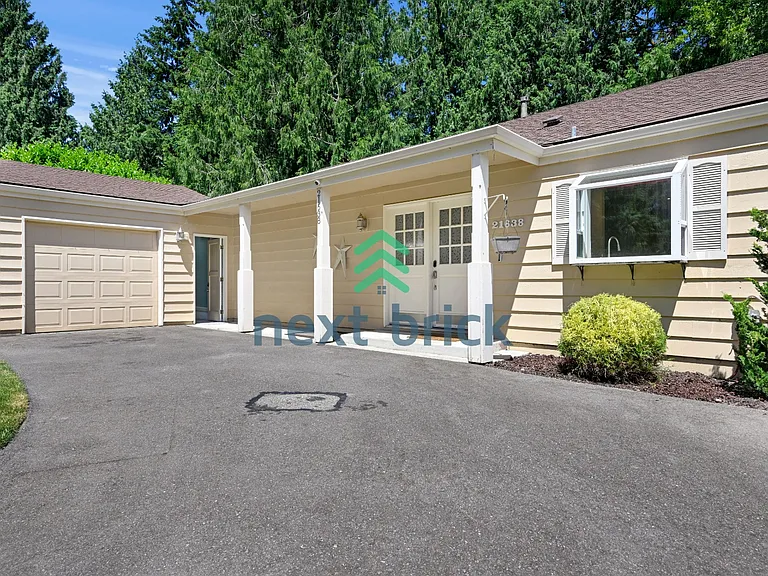 21638 SE 32nd Pl — Photo 27