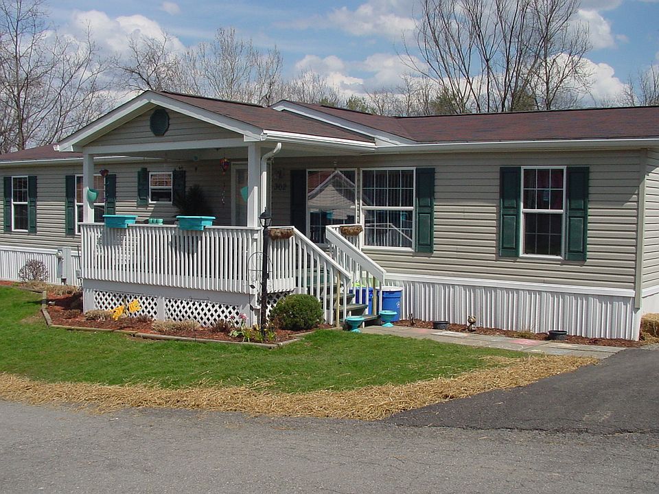 1st image of 302 Amanda Dr