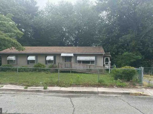101 Gibson Ave, Laurel, DE 19956