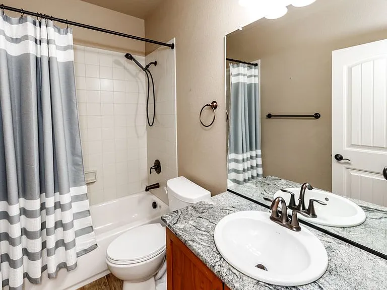 8475 Glen Carriage Grv — Photo 23