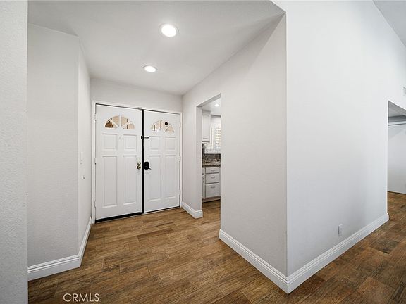 3rd image of 6113 Riverside Ave