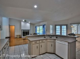13 Bill Ct, Palm Coast, FL 32137