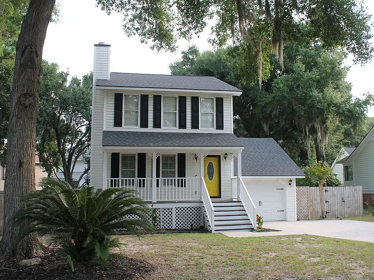 502 Pointe South Dr — Photo 2