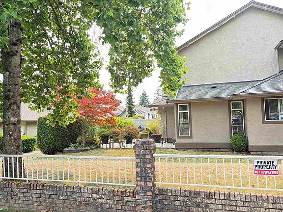 5th image of 15988 83rd Ave #129