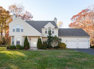 3 Nutmeg Hill Rd, Hamden, CT 06514