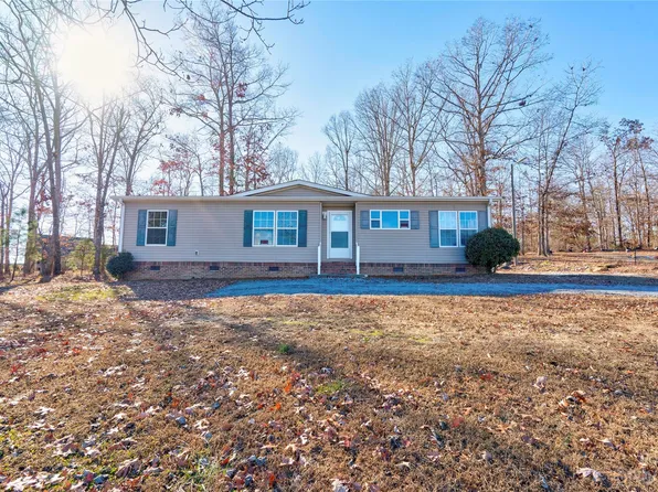 934 Old Henrietta Rd, Forest City, NC 28043