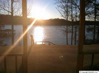 2005 Mohawk Cliff Rd, Ohatchee, AL 36271