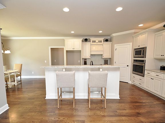 4th image of 1407 Rhonda Dr Lot 109