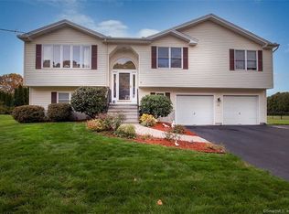 17 Hoinski Way, Ansonia, CT 06401