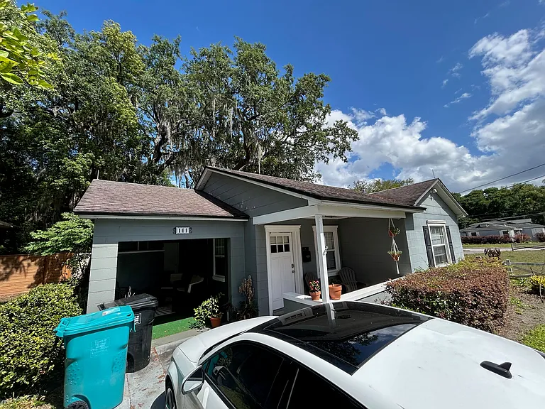 111 S Lawsona Blvd — Photo 4