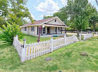 401 S 4th St, Crandall, TX 75114