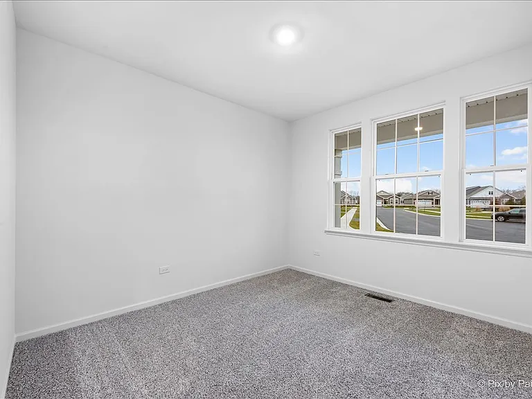 301 Westminster Ct — Photo 24