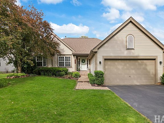 2nd image of 326 Garrison Cir