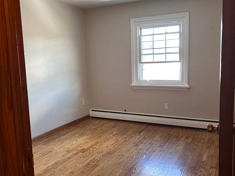 1346 Jefferson Ave #2 — Photo 9