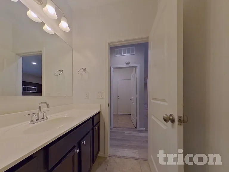 31062 W Mulberry Dr — Photo 15