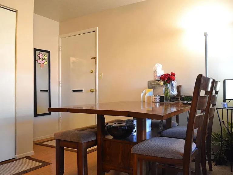 Willo Vu Apartments of Eastlake — Photo 15