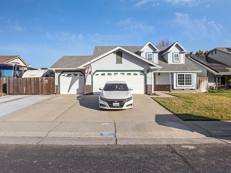 1st image of 1540 Oakwood Dr