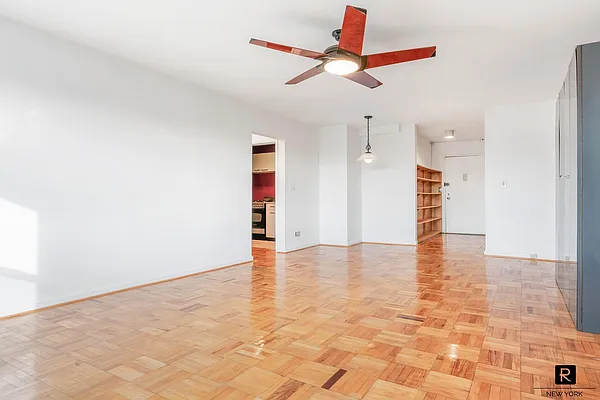 Rented by R New York | media 11