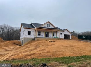 8014 Sherbeyn Rd, Bealeton, VA 22712